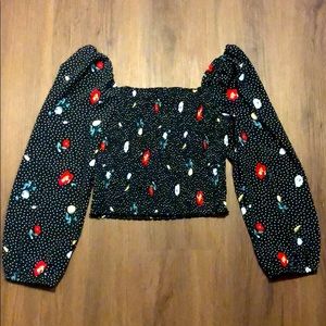 Puff Long-sleeved Floral and Black Cropped Top